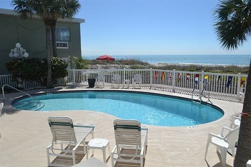 Schooner Hotel St. Pete Beach Faciliteiten foto