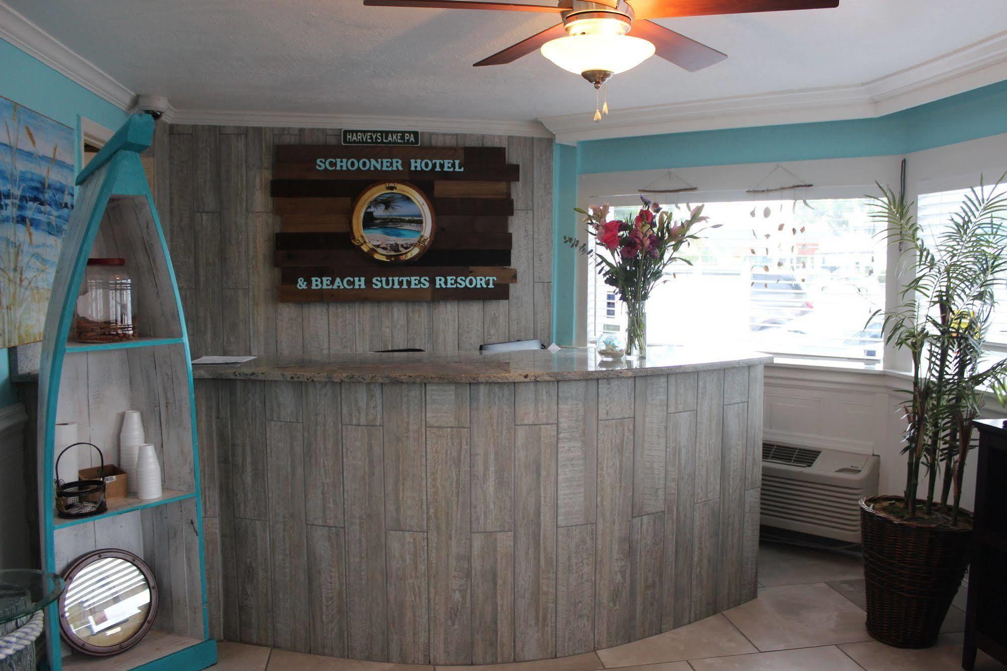 Schooner Hotel St. Pete Beach Buitenkant foto